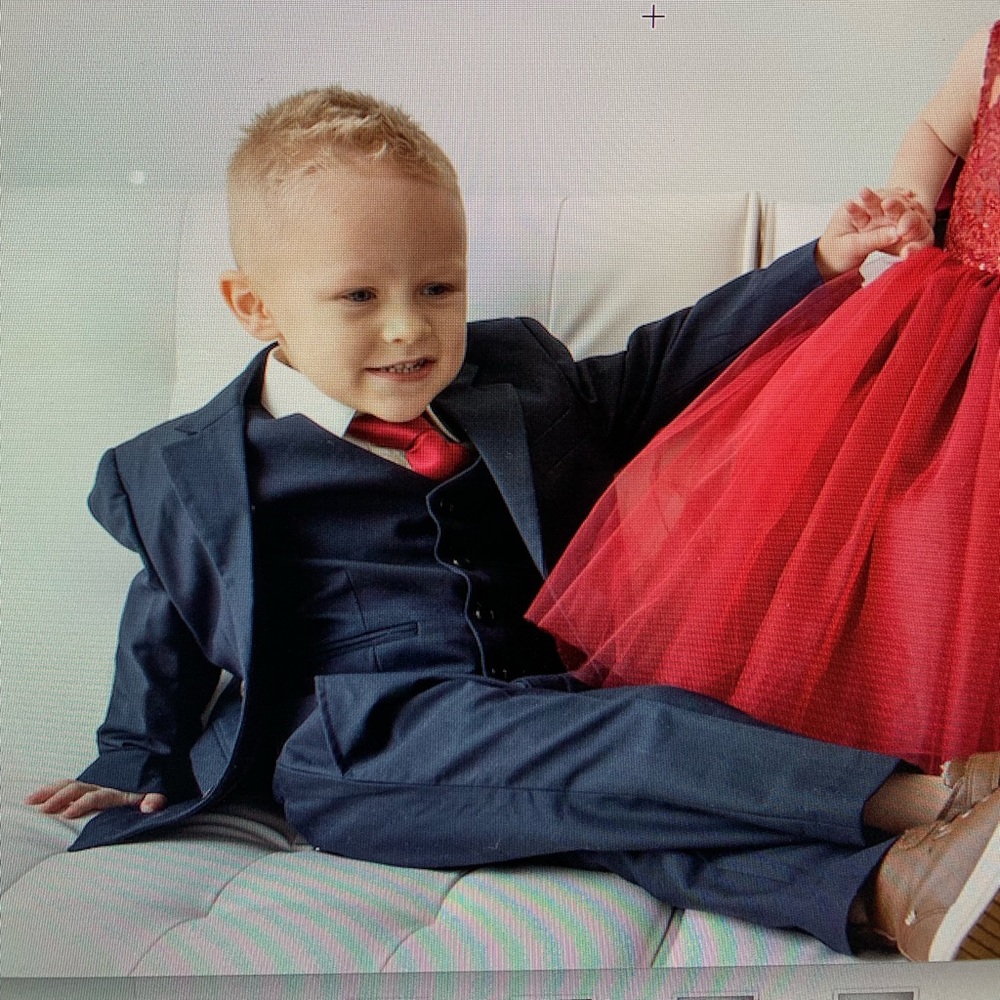 Boy's Formal 3 Piece Suit Set Size 3T